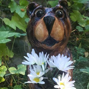 New Chainsaw Carved Bear by Mt. Shasta Bear